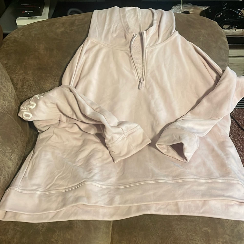 Under Armor Hoodie (very light)